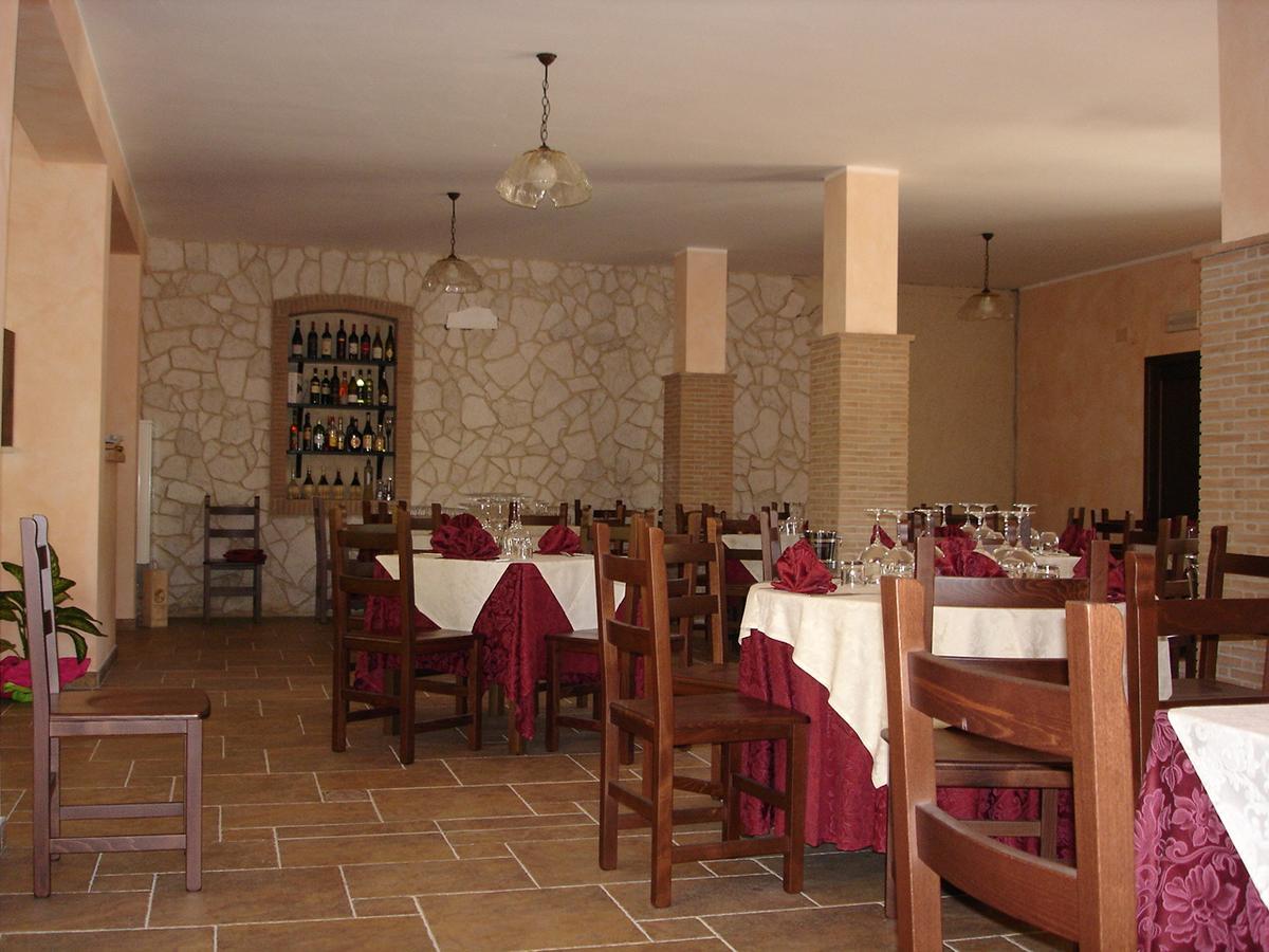 Agriturismo Casale Sera Fontana Liri Luaran gambar