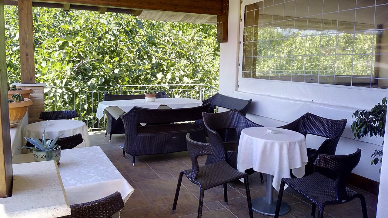 Agriturismo Casale Sera Fontana Liri Luaran gambar